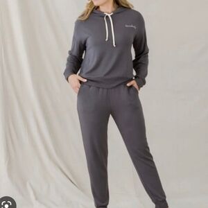 Magnolia Homebody Sweatshirt & Jogger Set